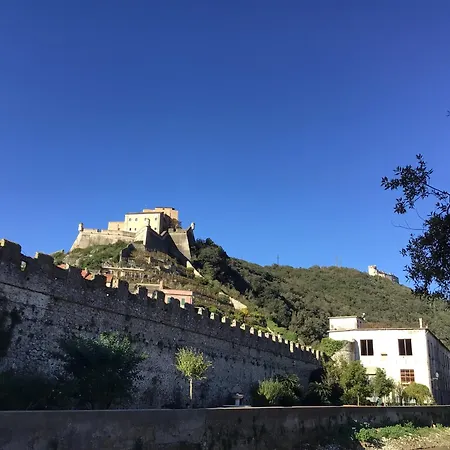 Casa Luigia Mtb In Finalborgo Bike Pensjonat Finale Ligure