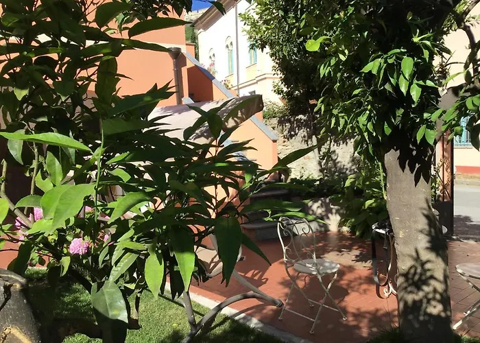 Casa Luigia Mtb In Finalborgo Bike Tour Ebike Trekking פינאלה ליגורה