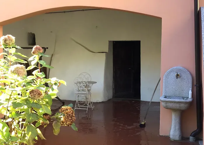 Casa Luigia Mtb In Finalborgo Bike Tour Ebike Trekking בית הארחה