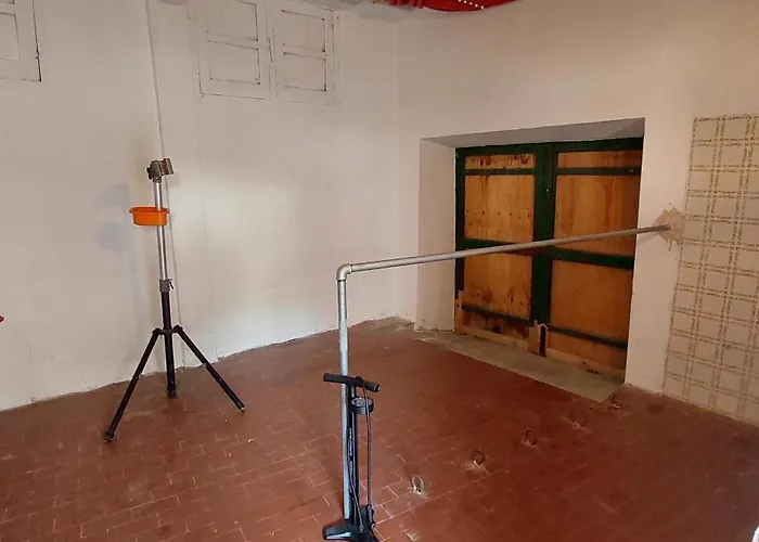 Πανσιόν Casa Luigia Mtb In Finalborgo Bike Tour Ebike Trekking Finale Ligure