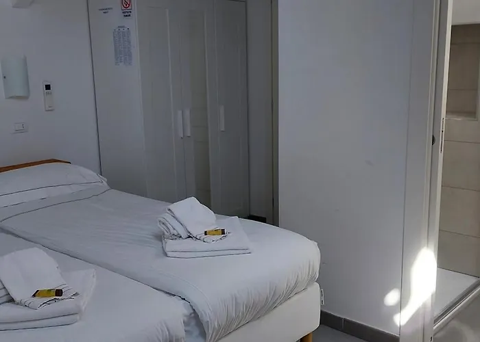 Casa Luigia Mtb In Finalborgo Bike Tour Ebike Trekking Πανσιόν