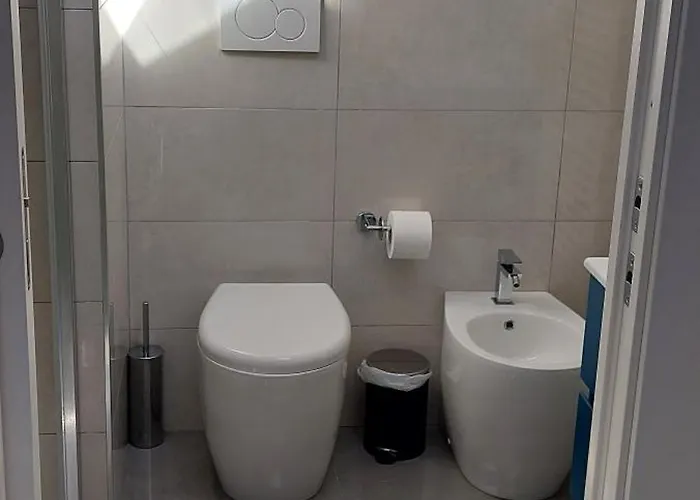 Casa Luigia Mtb In Finalborgo Bike Tour Ebike Trekking Πανσιόν Finale Ligure